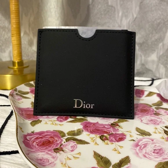 DIOR Beauty Pocket Mirror Case - Picture 3 of 7